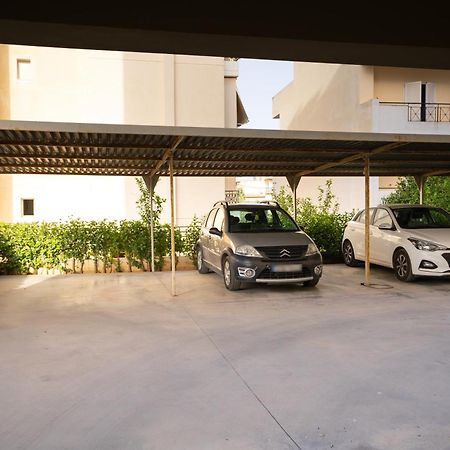 Maria'S Airport Apartment Koropion Bagian luar foto