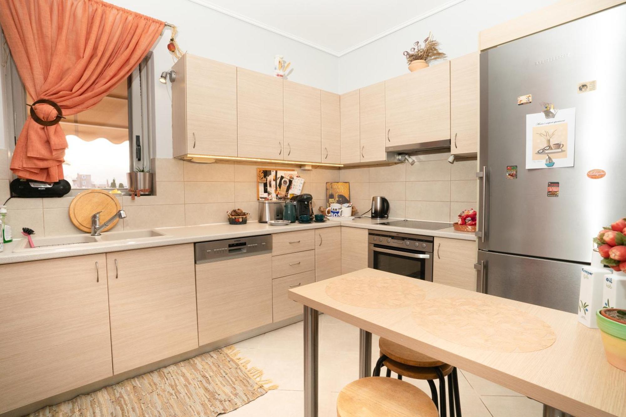 Maria'S Airport Apartment Koropion Bagian luar foto