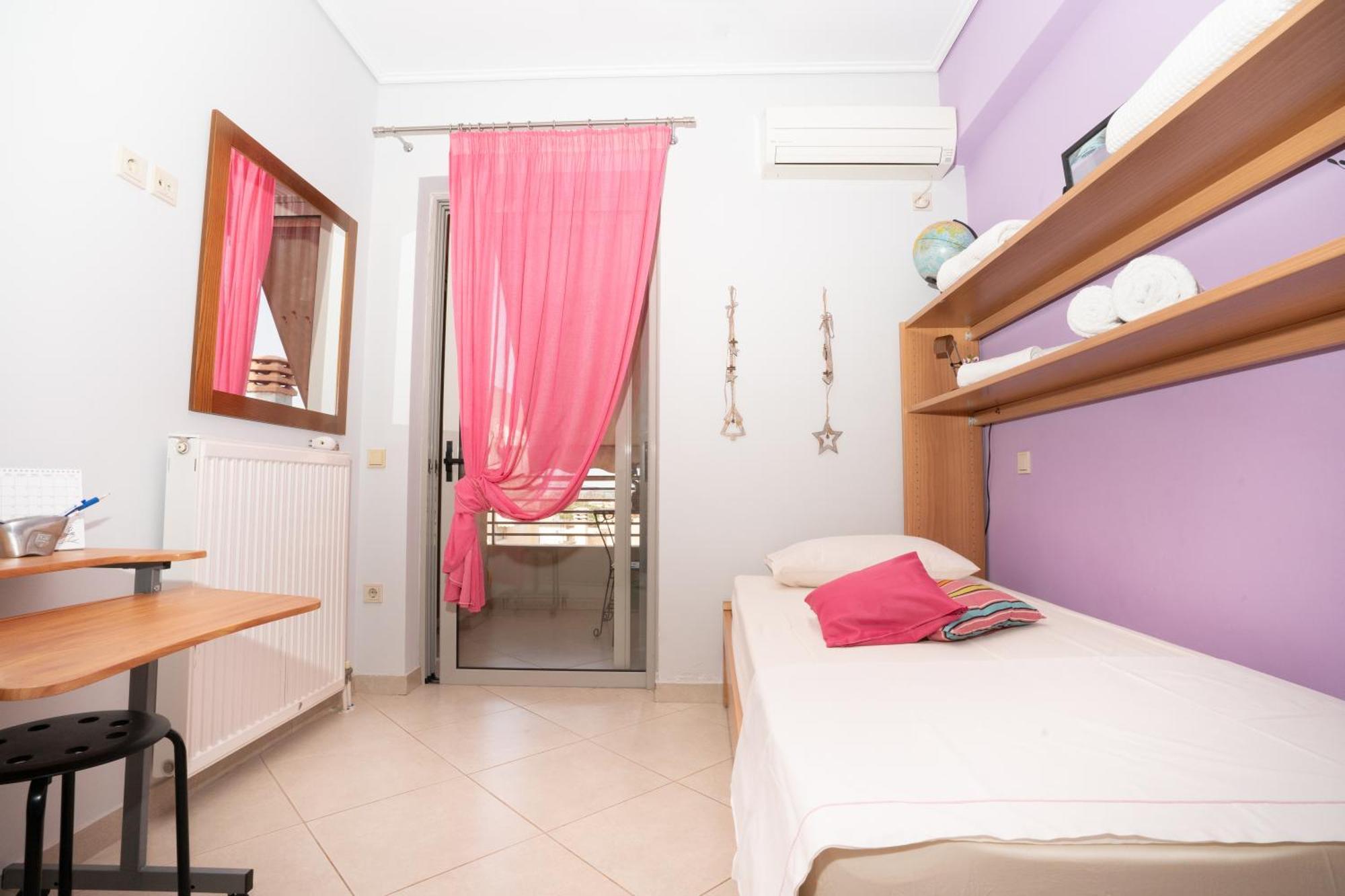 Maria'S Airport Apartment Koropion Bagian luar foto