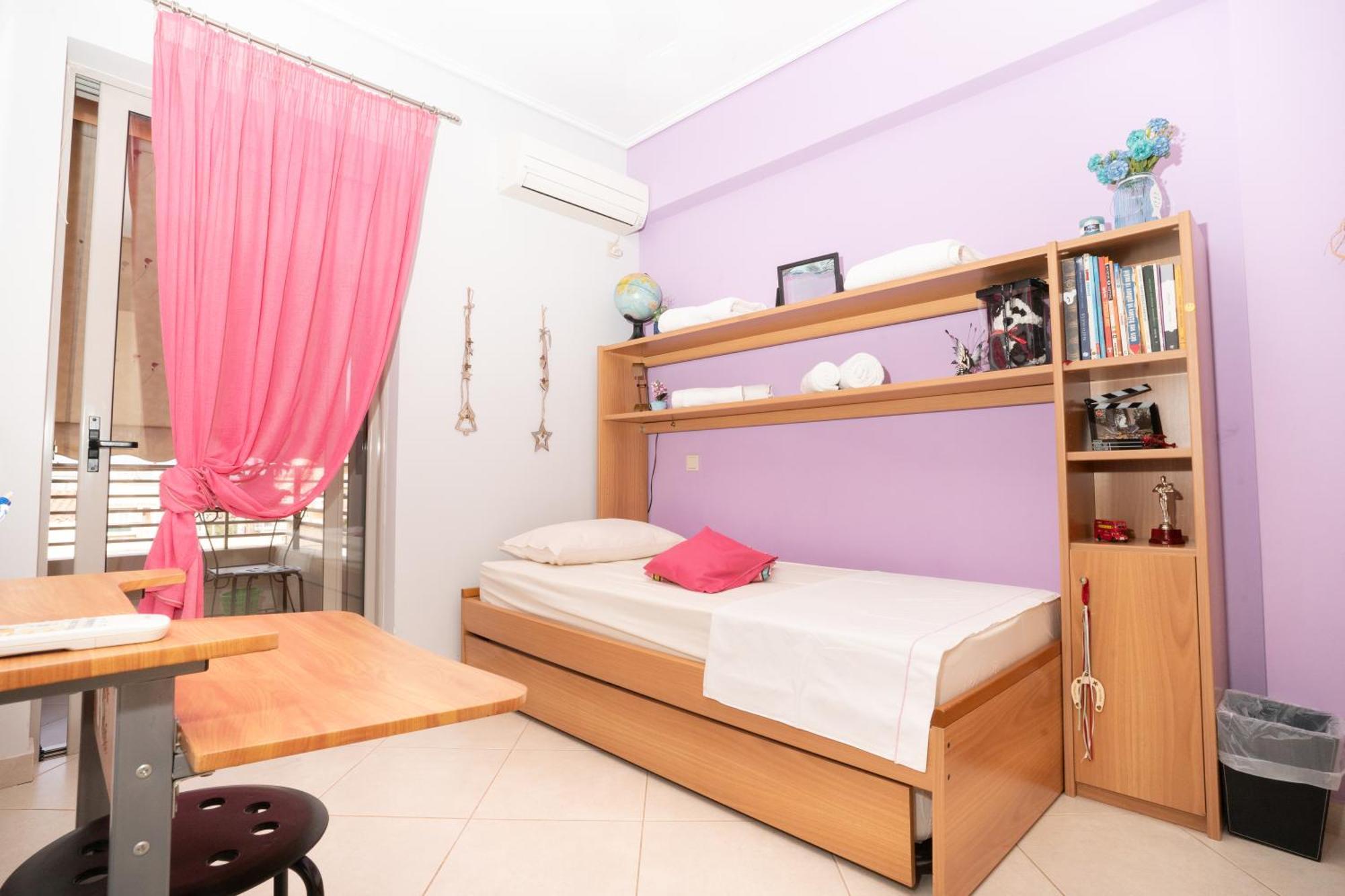 Maria'S Airport Apartment Koropion Bagian luar foto