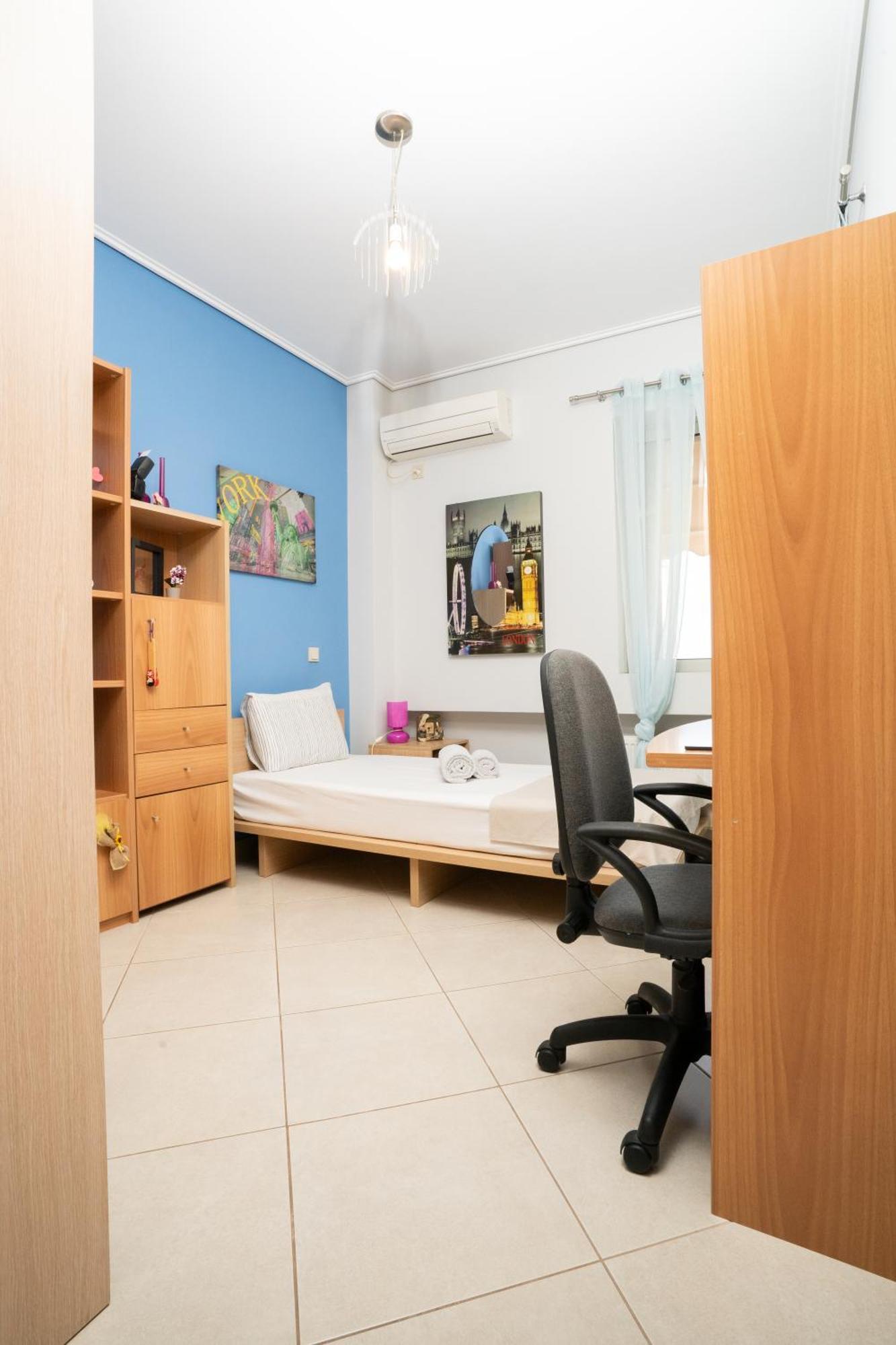 Maria'S Airport Apartment Koropion Bagian luar foto