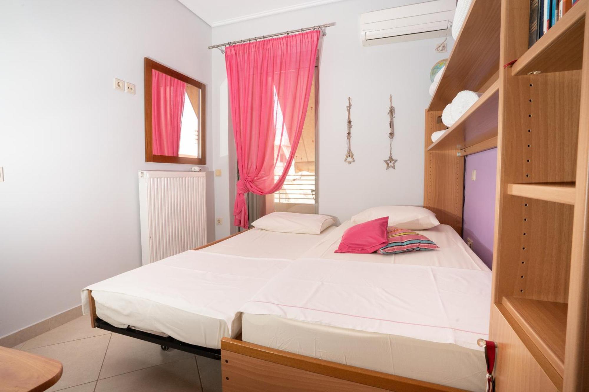 Maria'S Airport Apartment Koropion Bagian luar foto
